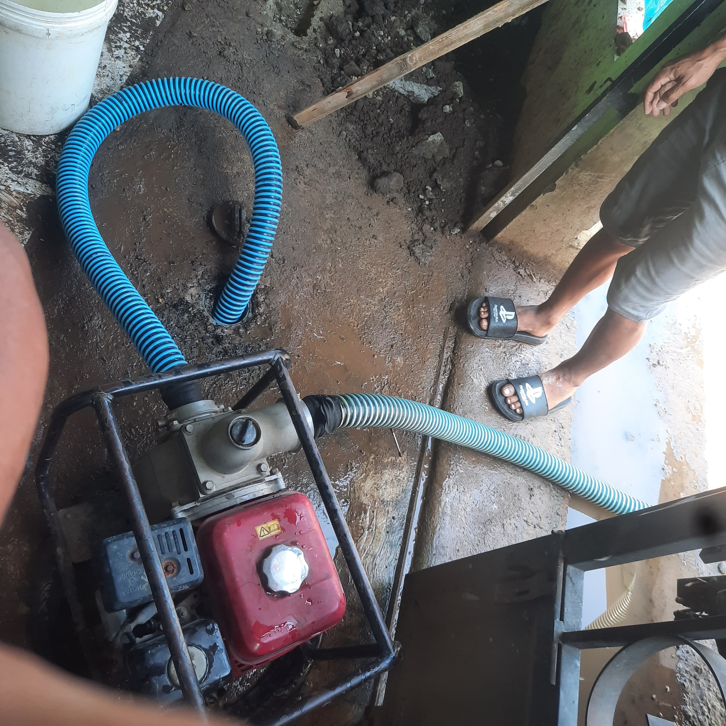 Peralatan Sedot WC